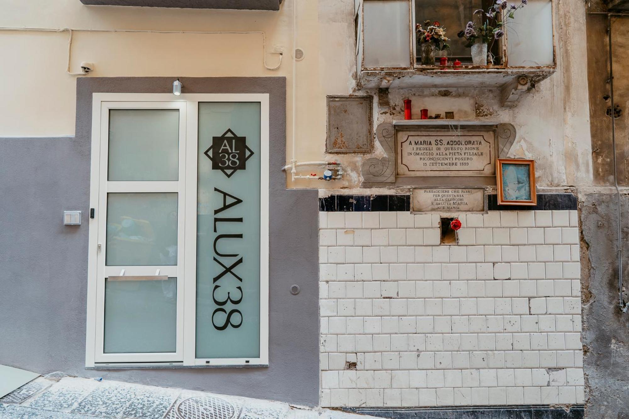 Luxury Apartment-Quartieri Spagn By Alux38 Napoli Exterior foto