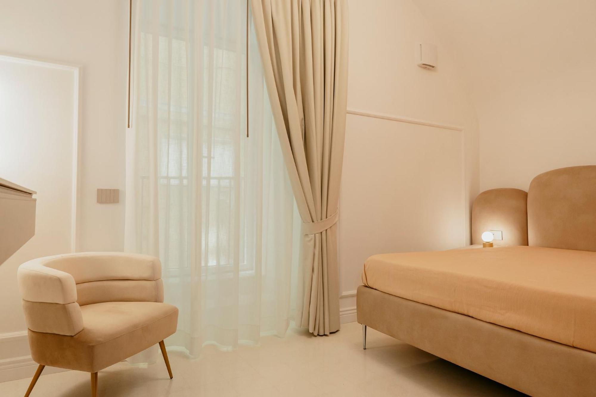 Luxury Apartment-Quartieri Spagn By Alux38 Napoli Exterior foto