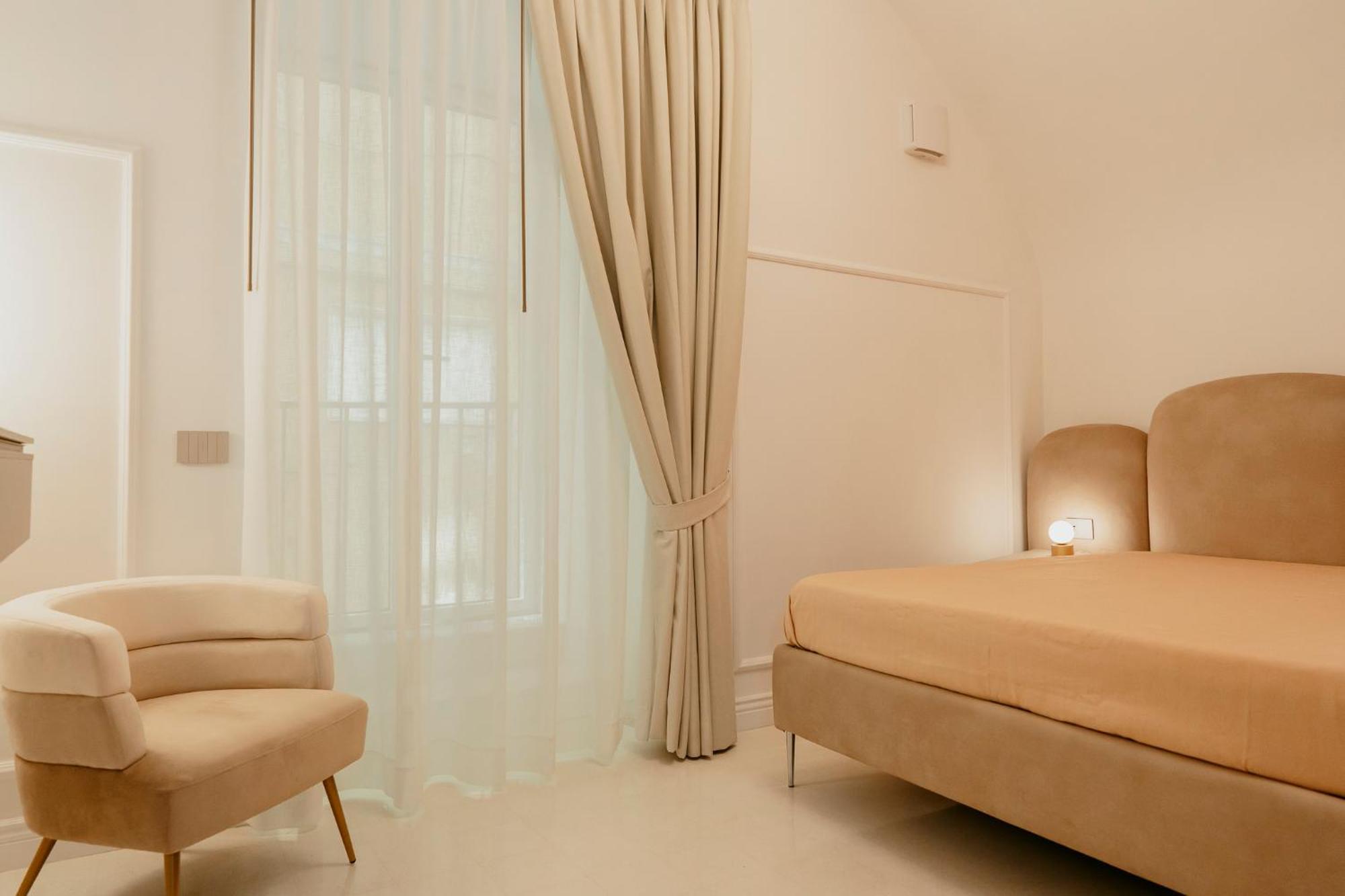 Luxury Apartment-Quartieri Spagn By Alux38 Napoli Exterior foto